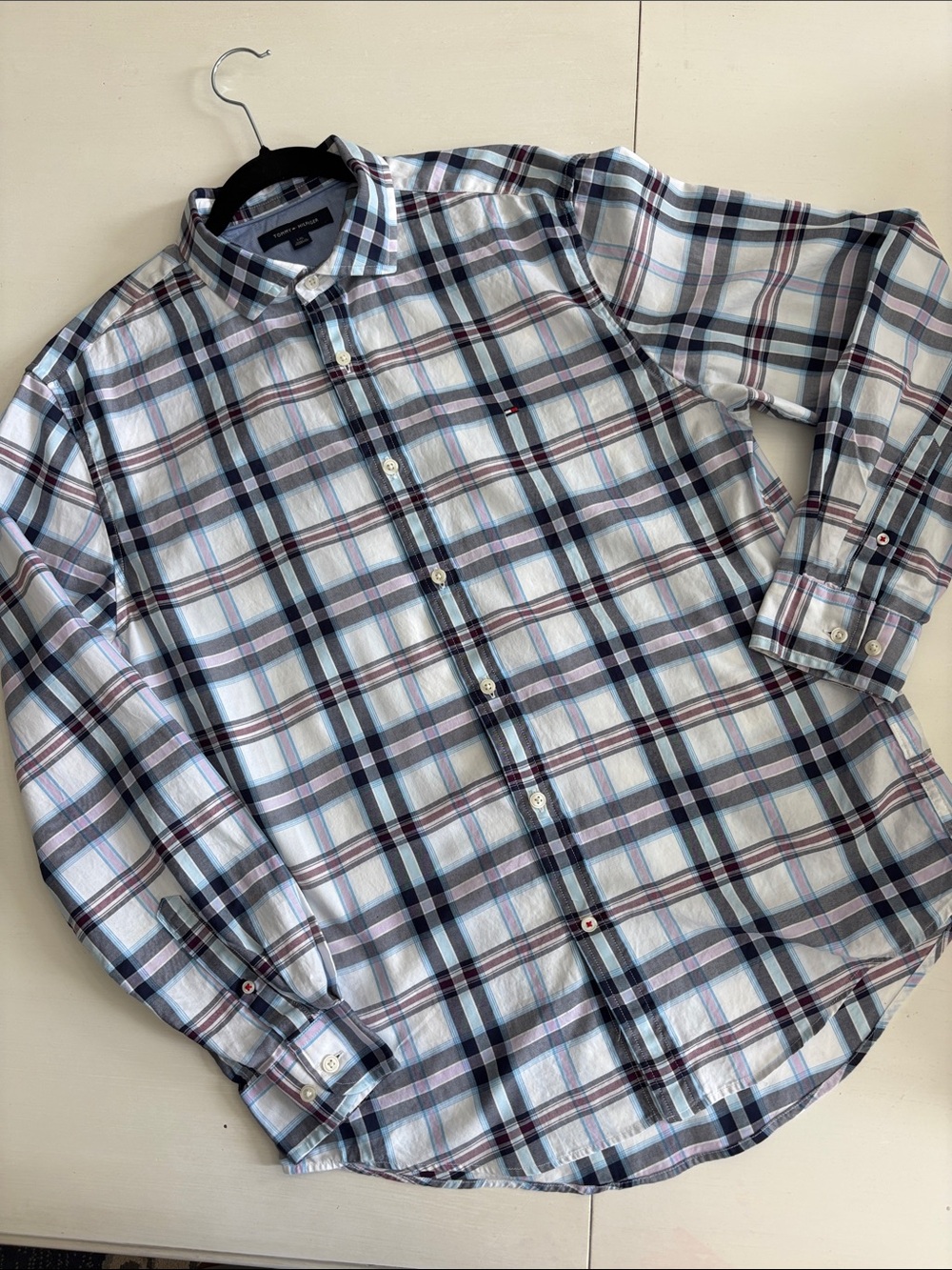 Men’s Tommy Hilfiger Plaid Button-Down Shirt